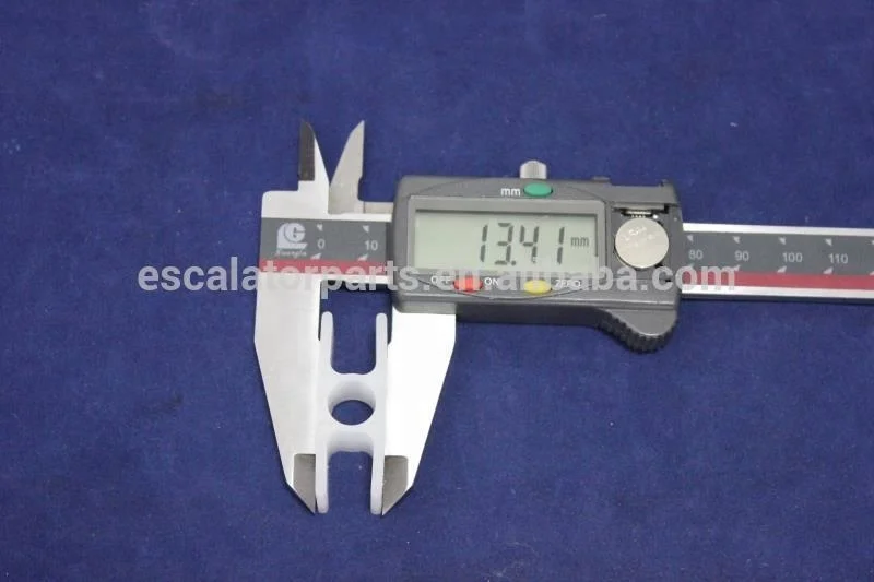 
90.19.02 Elevator Door Shoe for Elevator Parts 