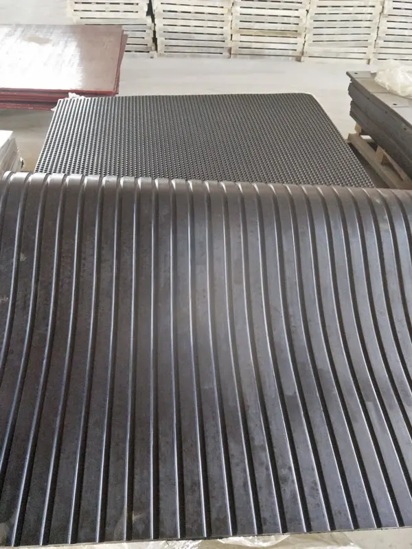 Cheap Wear Resistant Durable and Permeable Horse Cow stall floor Rubber Mat With Good Drainage Ability rubber quality supplier