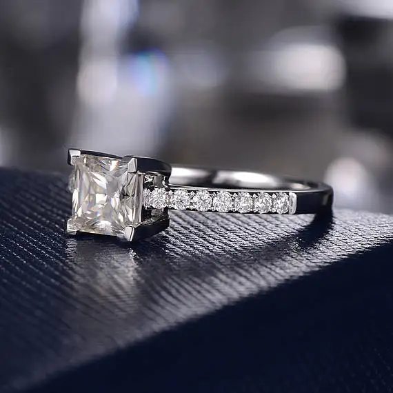 Огранка «Принцесса» муассанит обручальное кольцо в 14k Золотое