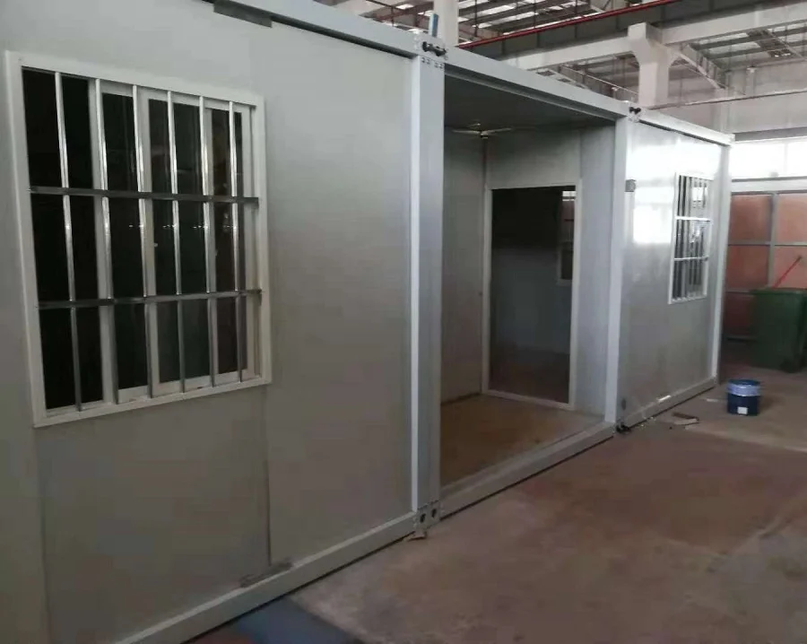 Factory customized prefabricated mobile cabin house tiny portable homes 2 bedroom container house