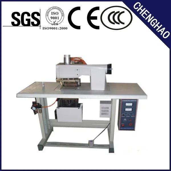 Ultrasonic Nonwoven Cutting Machine