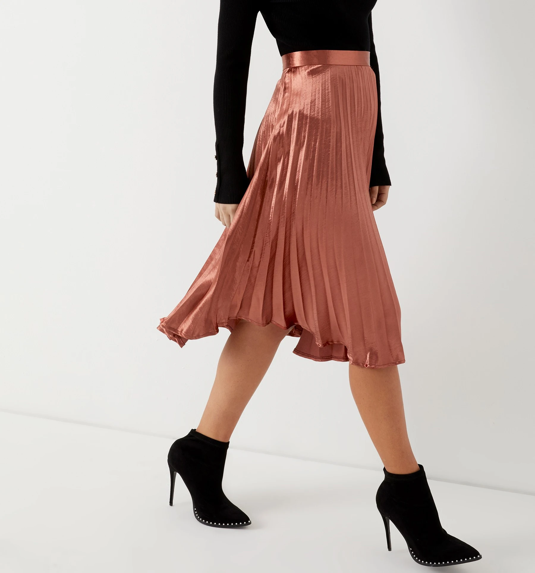 Wholesale Fashion Summer Clothing High Waist Brown Color Polyester Satin Knee Length High Quality Women Pleated Skirt