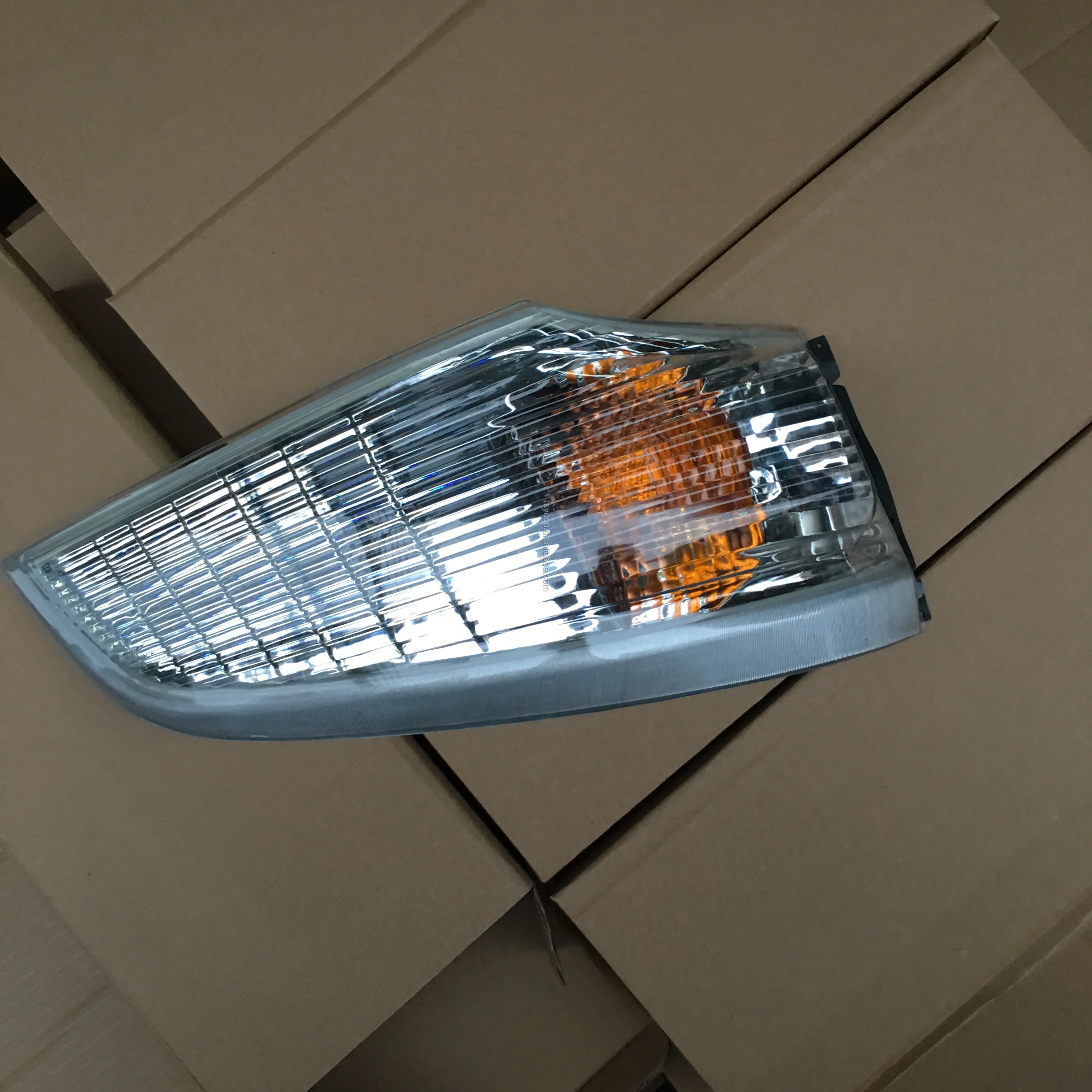 Canter Cornering lamp for Mitsubishi fuso 4d33 4d32 4m50 FE