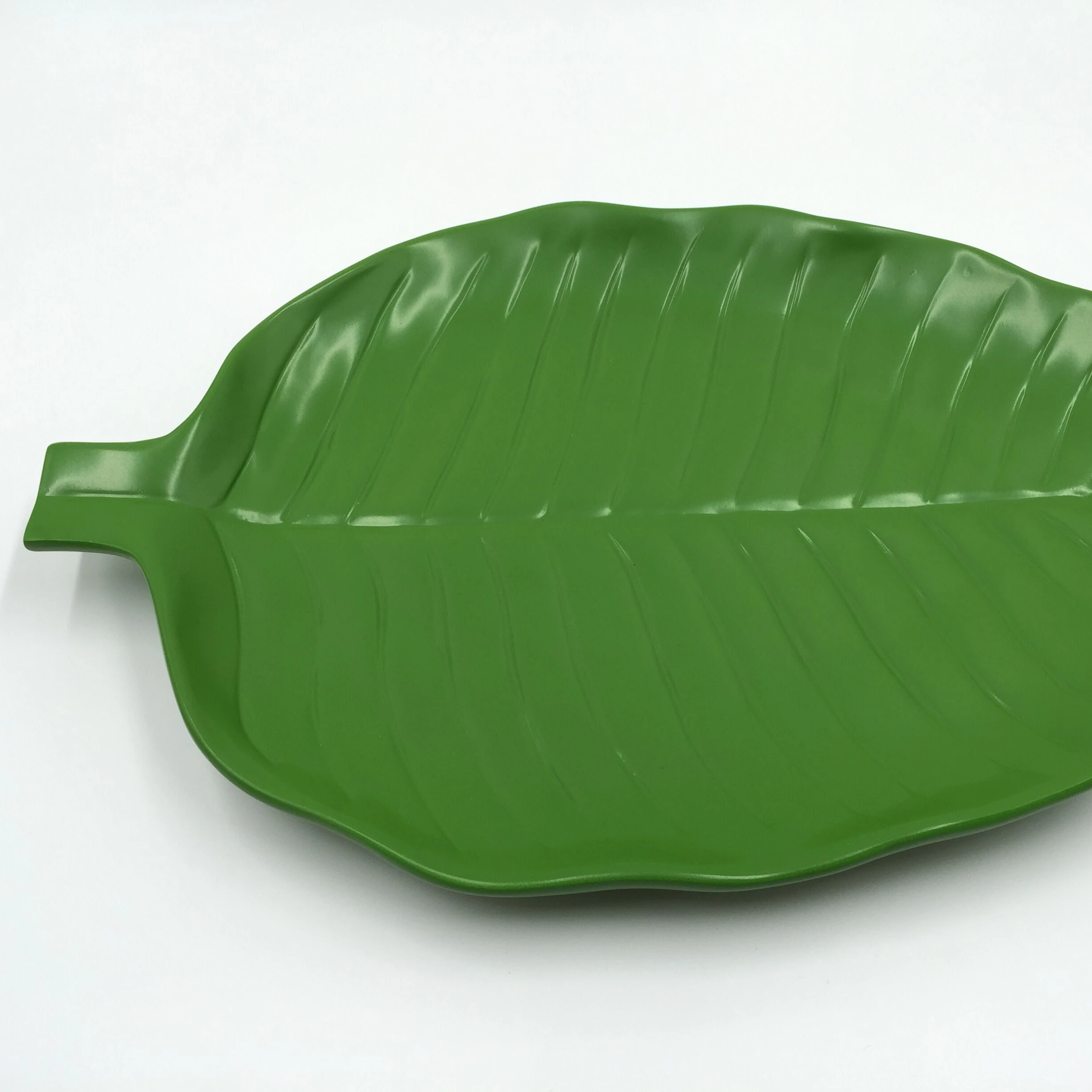 Dactory Price Green Leaf Shape Resin Plate Dish Resin Plate Set and Salad Dish