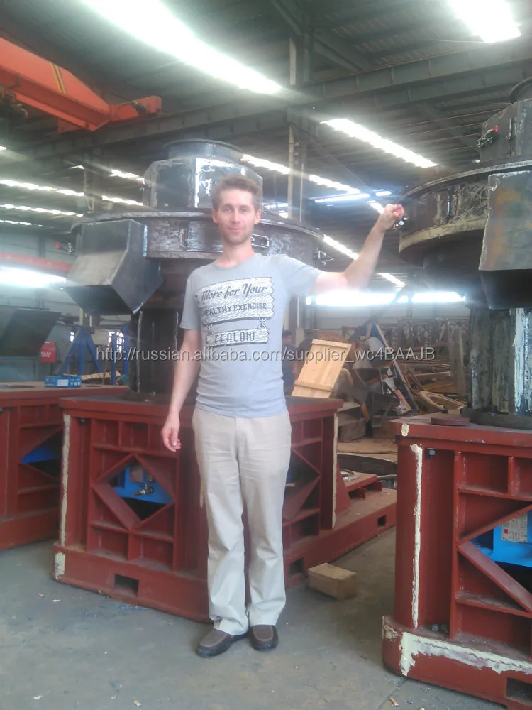 растение в восторге от удобрения, котрые преработаны из солмы, листьев, шелухи орехов