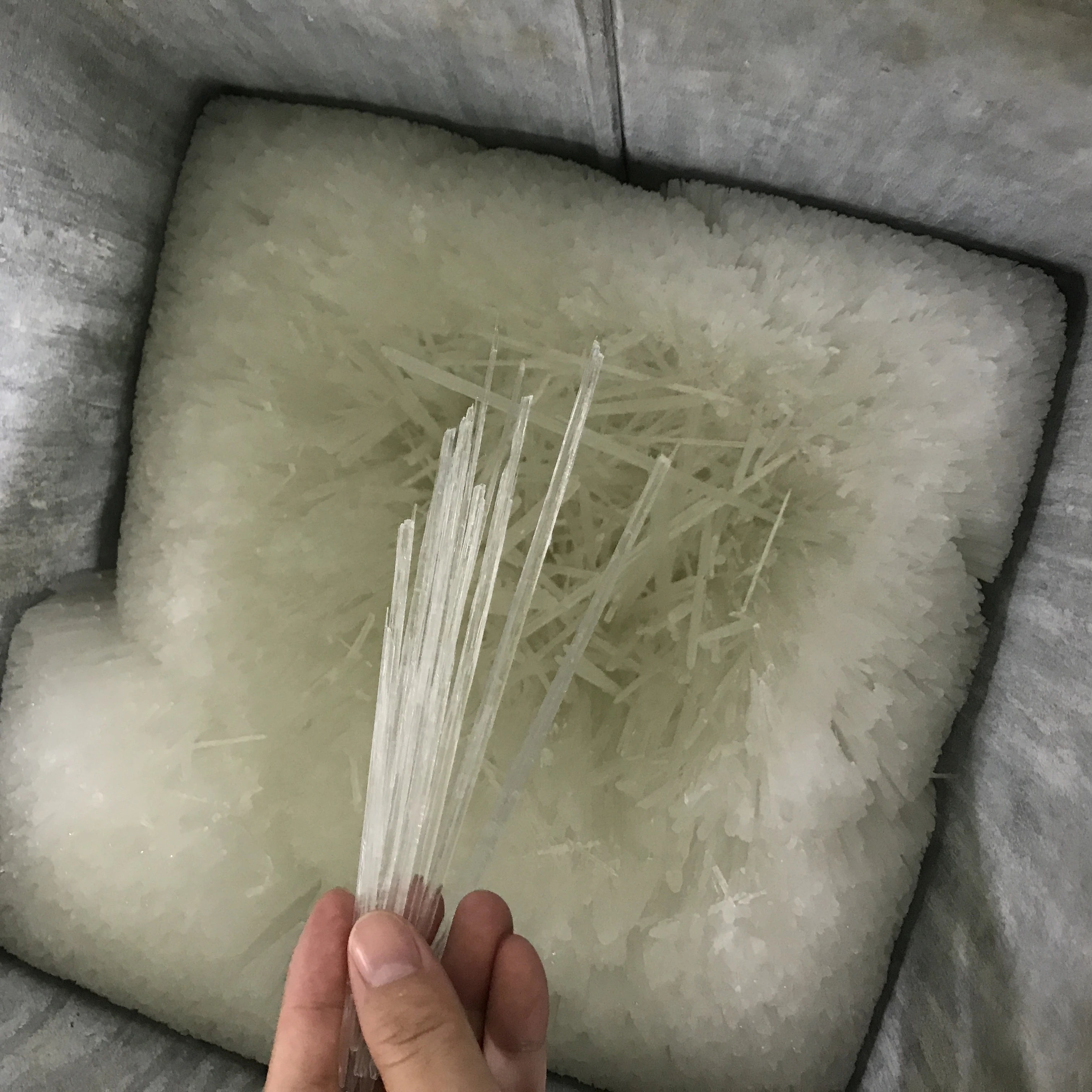 Menthol crystal CAS No.89-78-1