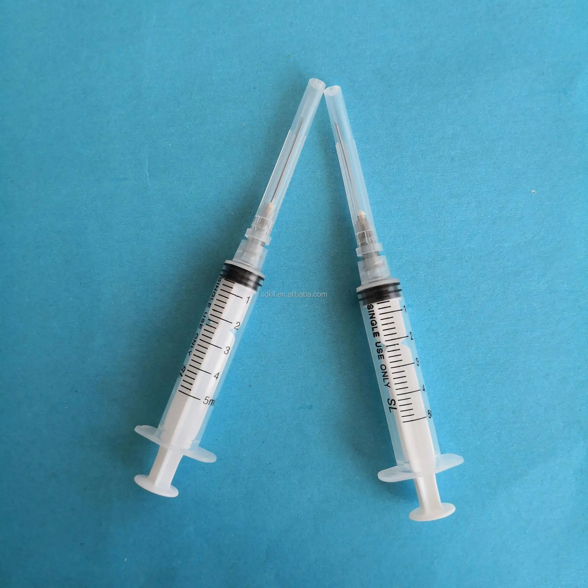 High quality disposable medical supplies safe retractable syringe price