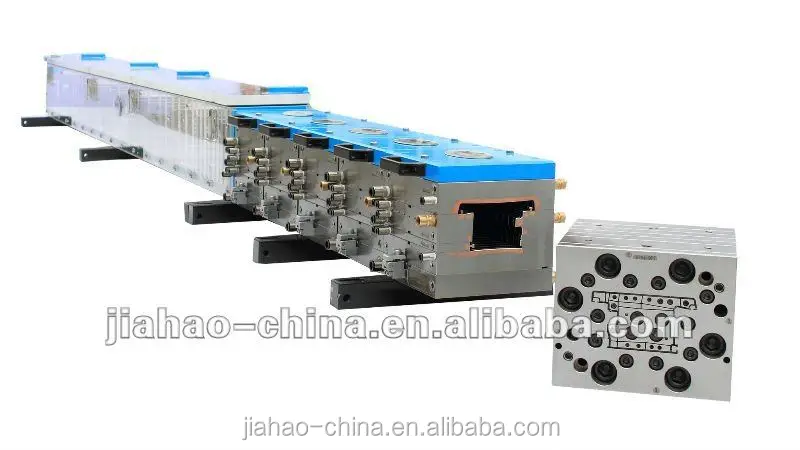 High-efficient WPC profile production line