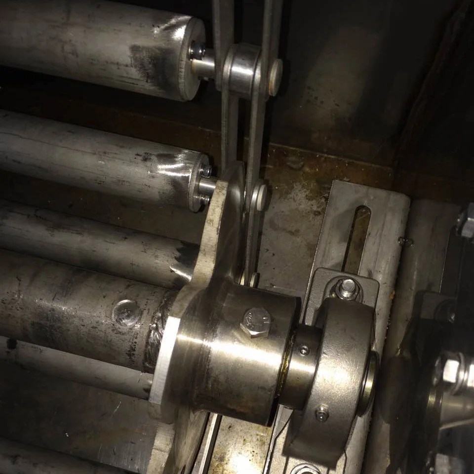 Continuous digital printing textile fabric steamer