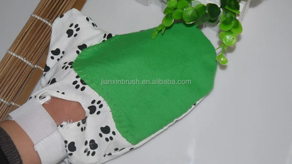 Pet Dog Cat Animal Poodle Hair Bathing Grooming Cleaning Cloth Mitt With Soft Massage Teeth