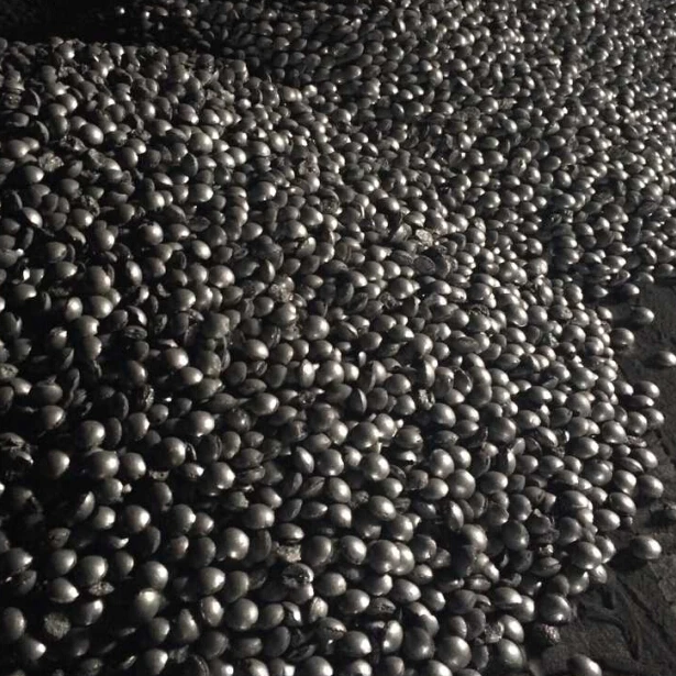 
 Брикеты антрацита для производства нагревательной стали для гражданского использования  