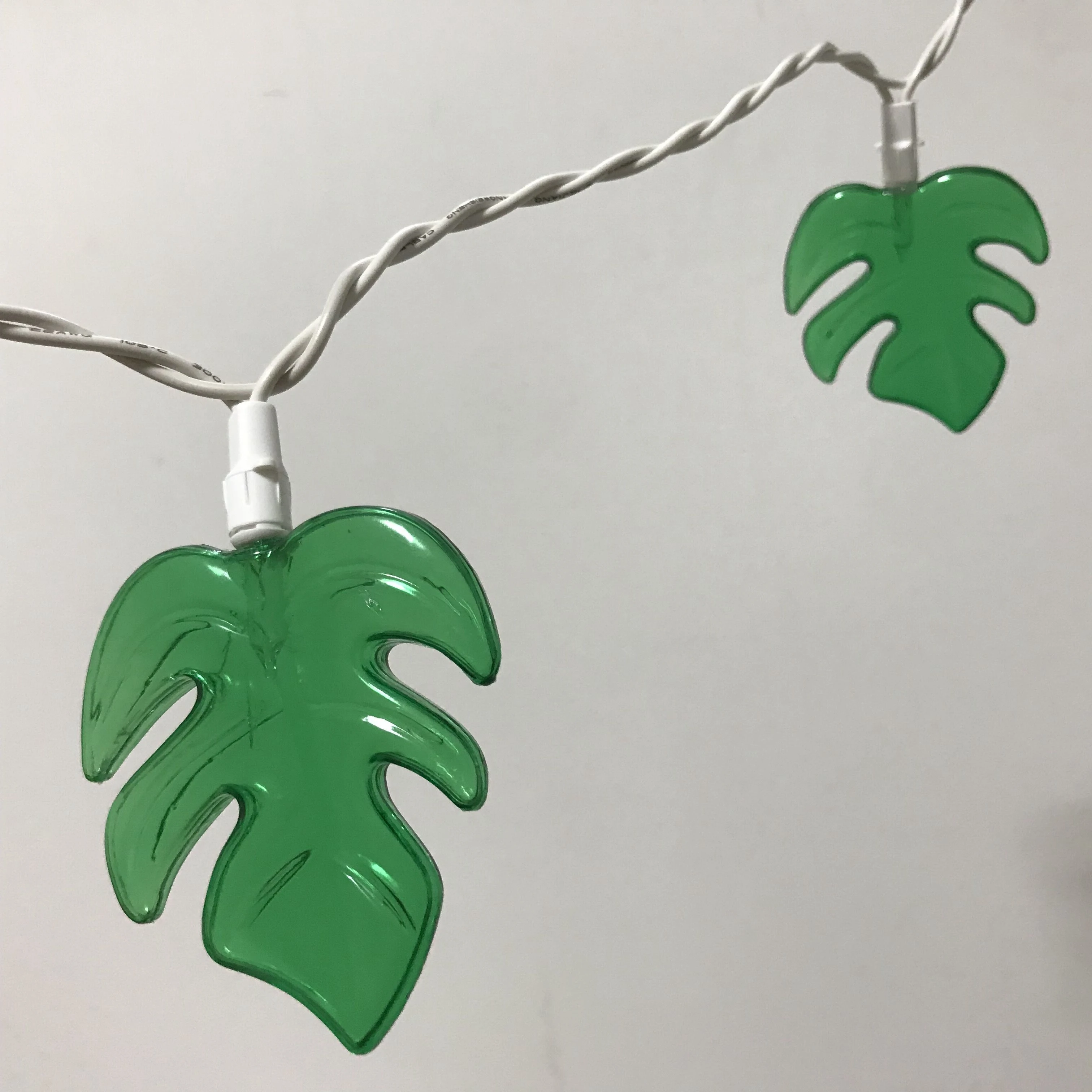 Factory Wholesale  Garden Decor Led Coconut Palm Tree Leaf Light String Fairy Outdoor Garland Green Artificial Leaf Led Lighting