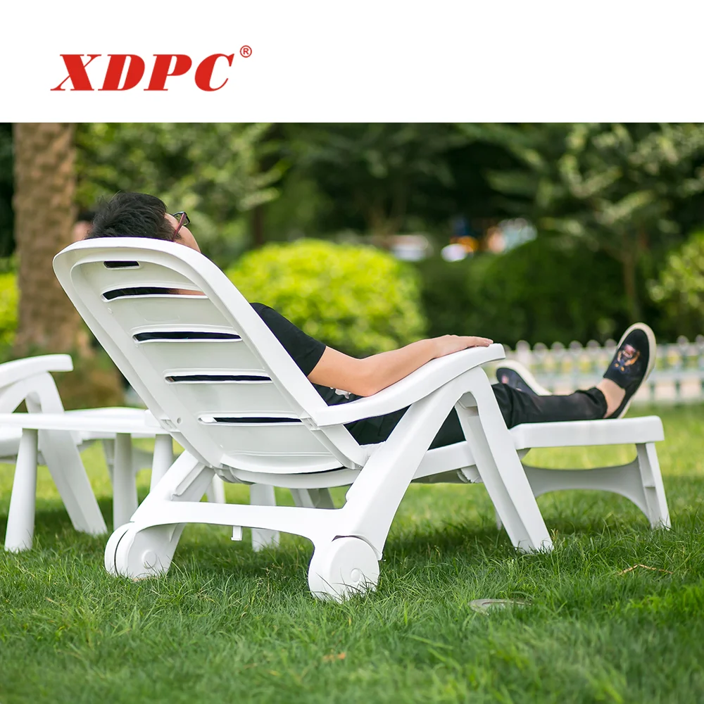 New arrival plastic beach chair lounger swimming pool chair