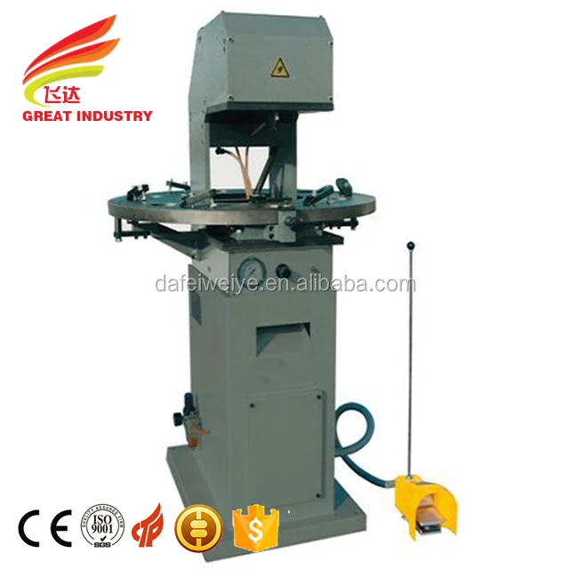 4-6 molds pneumatic vinyl windows making machine for punch aluminum window and door