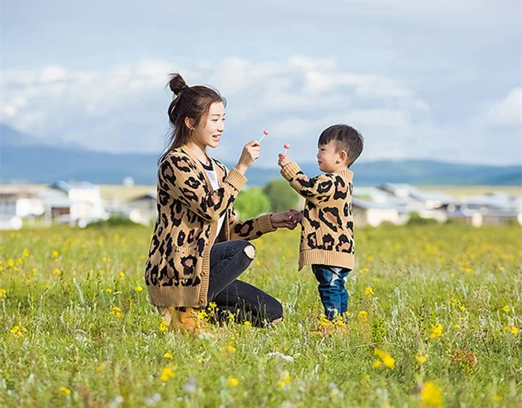 Custom Fashion leopard print pattern mom and me family matching clothing jacquard knit mommy and baby kids cardigan outfits
