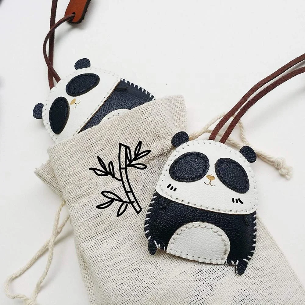 Factory Wholesale Panda Leather Charm  Bag Accessories  Key Ring Pug Cute Custom Key Chain For Decoration