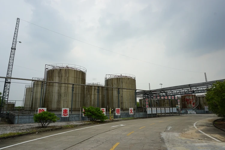 
Associative type polyurethane thickener liquid PU thickener High stable viscosity Improve levelling 