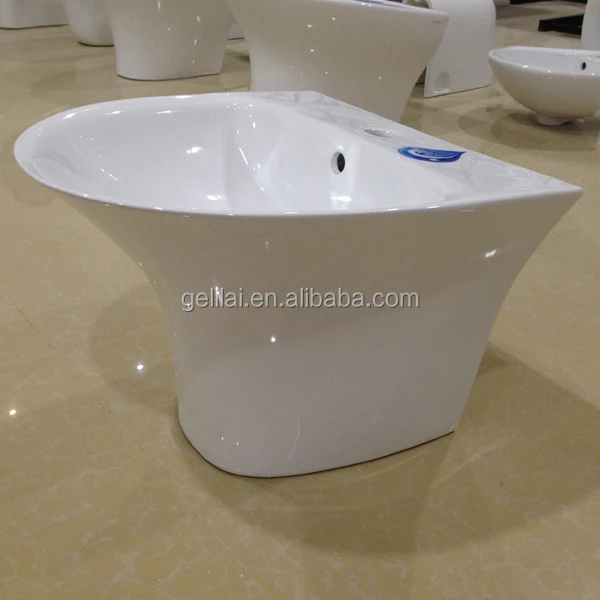 High Quality Bathroom Hand Wash Basin Sink Wall Hung Basin