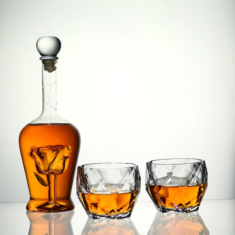 AIHPO207 Factory Custom Colored Empty Whiskey Decanter Bar Gift Rose Shaped 750ml Glass Wine Liquor Bottle for Sale with Glasses