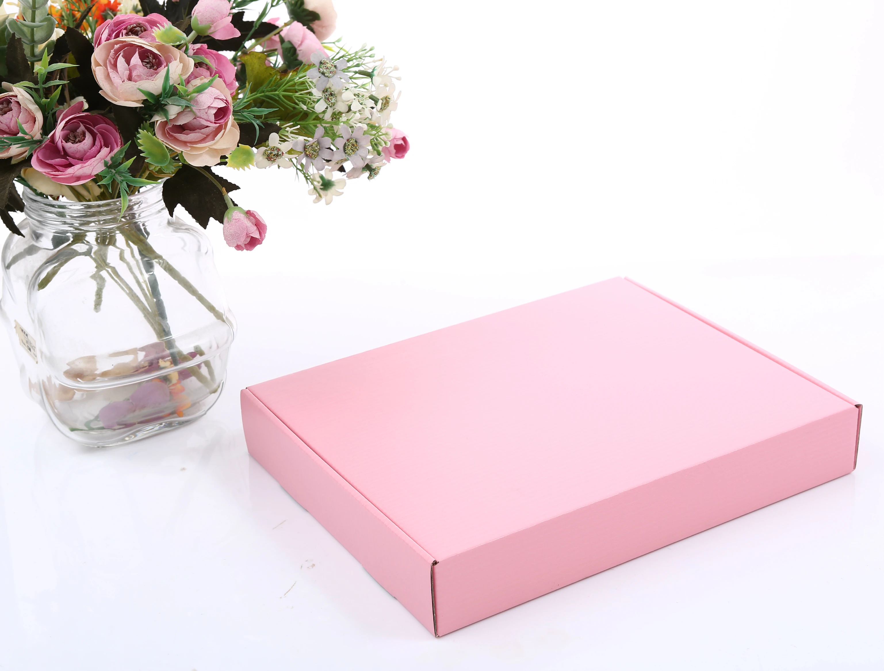 Get $1000 custom pink corrugated paper box
