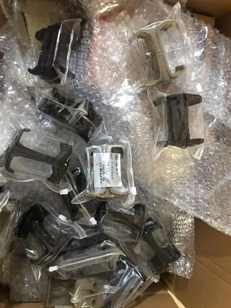 
Magazine Coupler Link For 5.56x45 Gen M2 / M3 30 and 40 Round Magazine Speed Loader Airsoft PMAG AR / M4 Polymer Black 