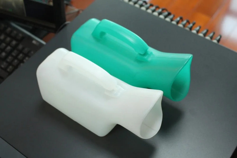 
Good quality cheap price PP plastic portable urinal for female and male with lid 