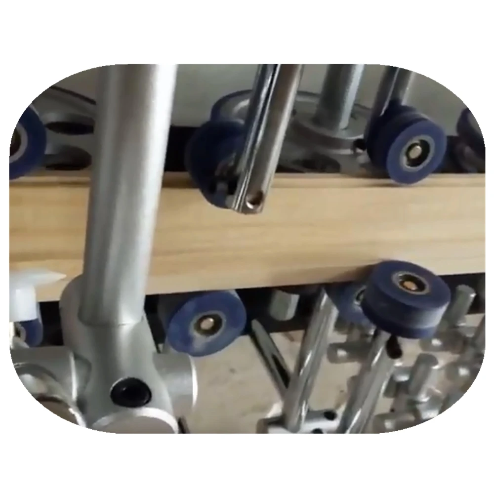 PUR hot melt profile wrapping machine with fast change rollers