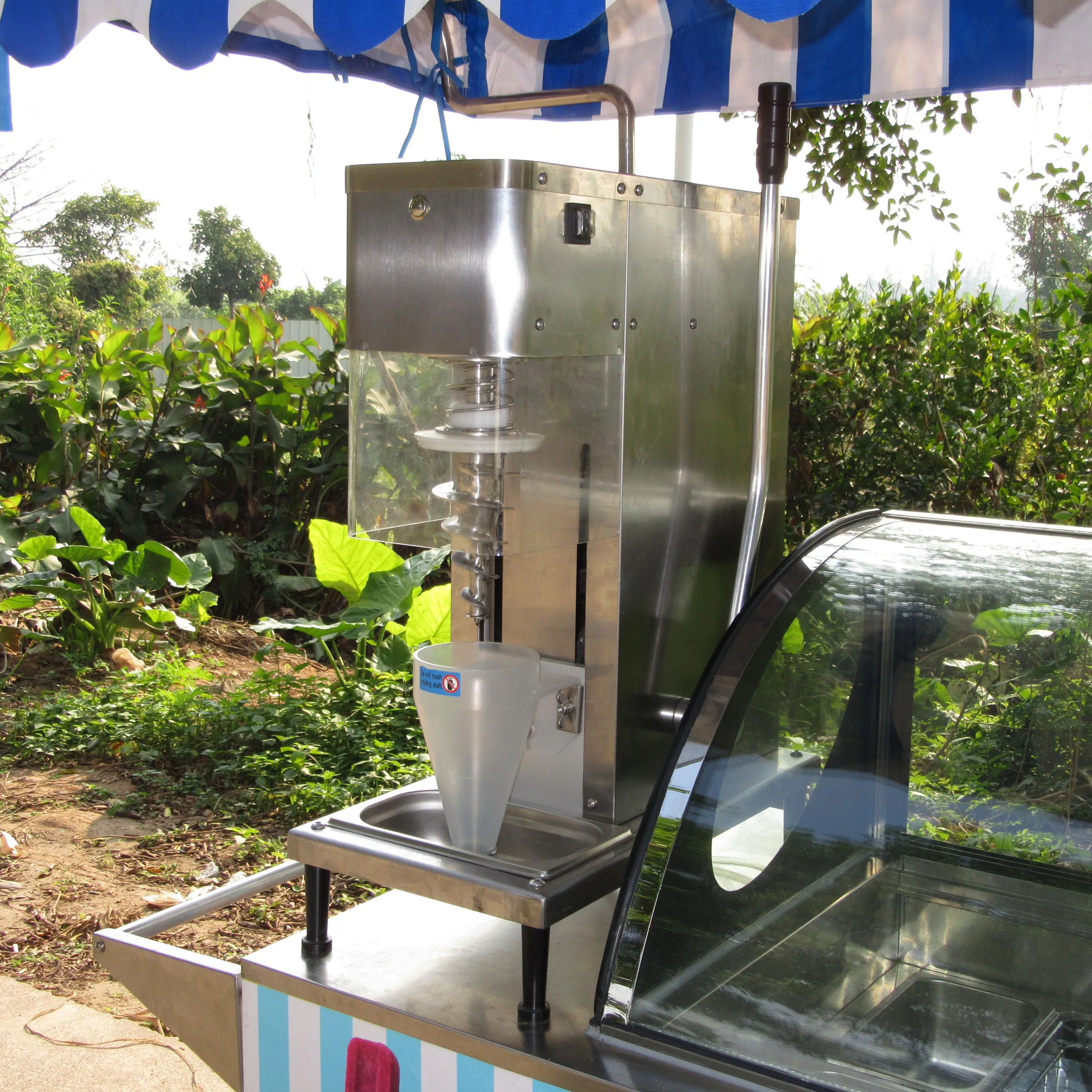 Italian Gelato bike Ice Cream street mobile push Popsicle Cabinet Freezers vending cart for outdoor