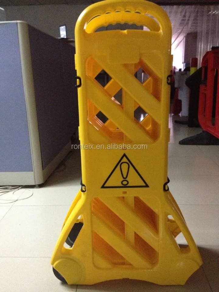 Plastic Portable Road Safety Barrier Retractable Guardrail