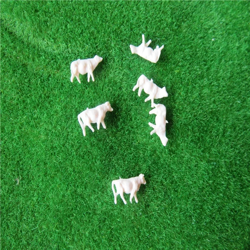 
scale white animals for HO scale farm 