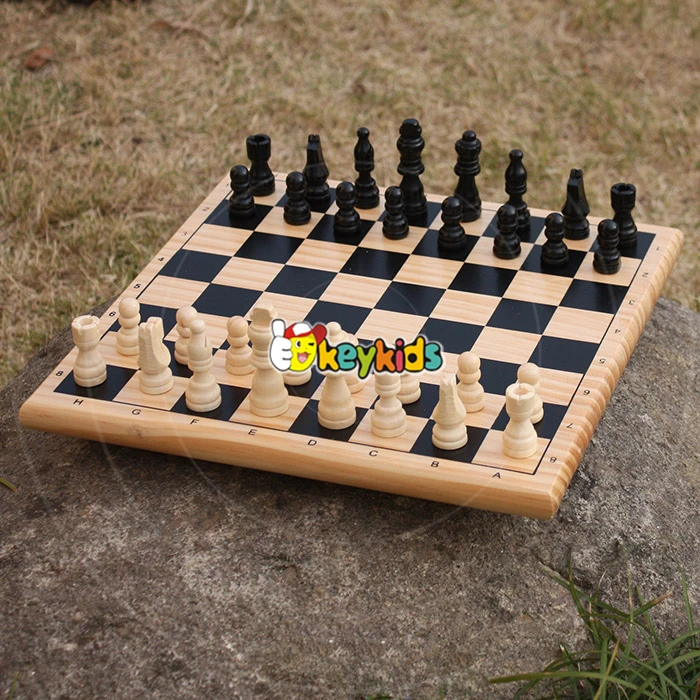 2023 Wholesale cheap kids wooden international high quality children wooden international chess W11A053