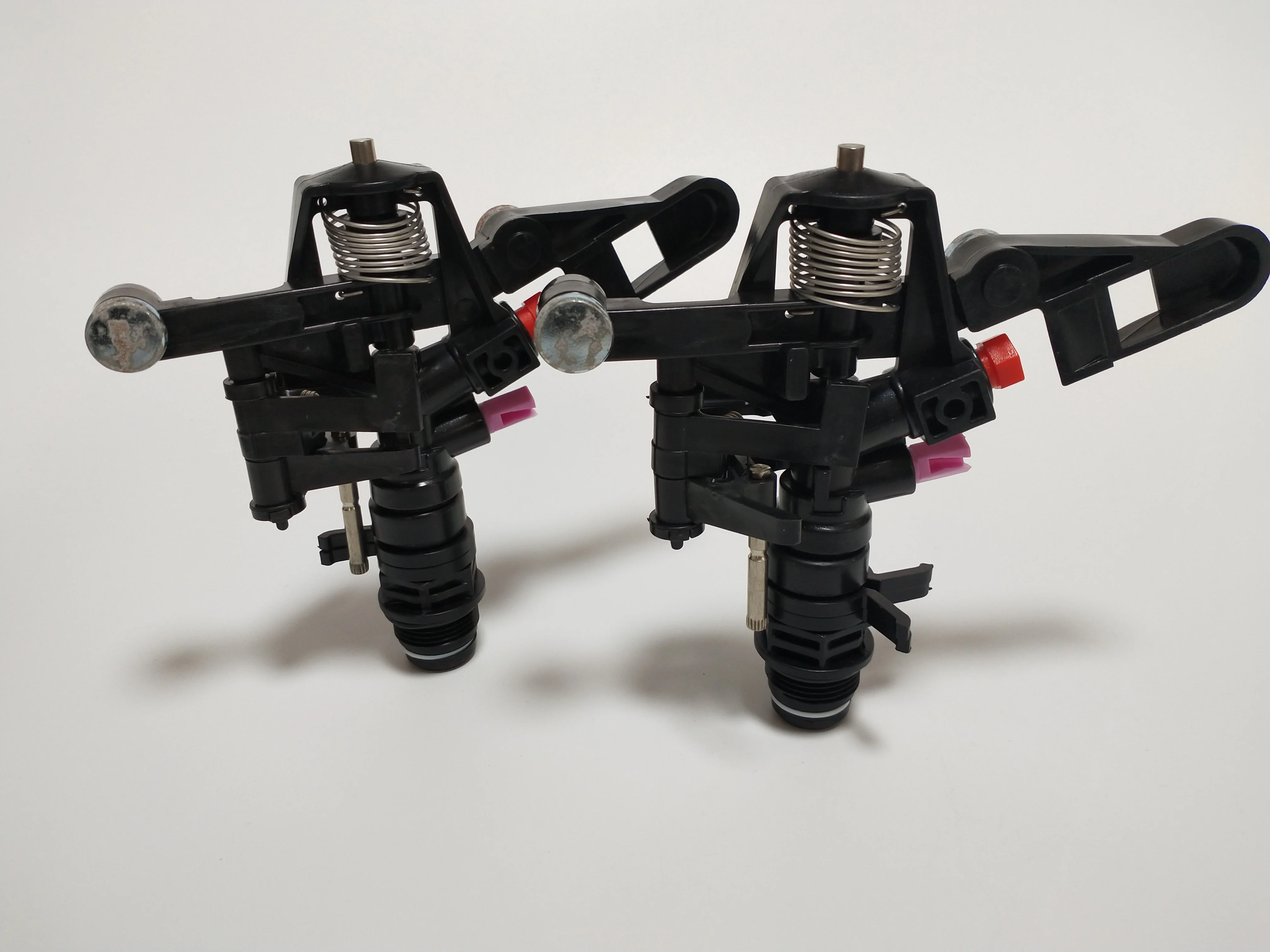 3/4' High Quality Adjustable Plastic Impulse Water Sprinkler With Plastic Nozzles Plus Size