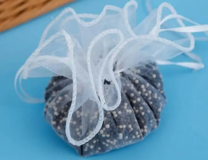 Wholesale 26cm, 35cm, 45cm  round organza candy bags with dots