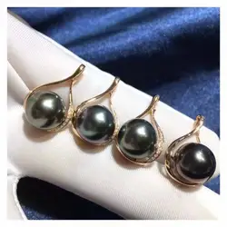 Hot-selling classics gorgeous gloss Tahitian pearl  black pearl  pendant 18K gold necklace pendant inlaid  natural diamond