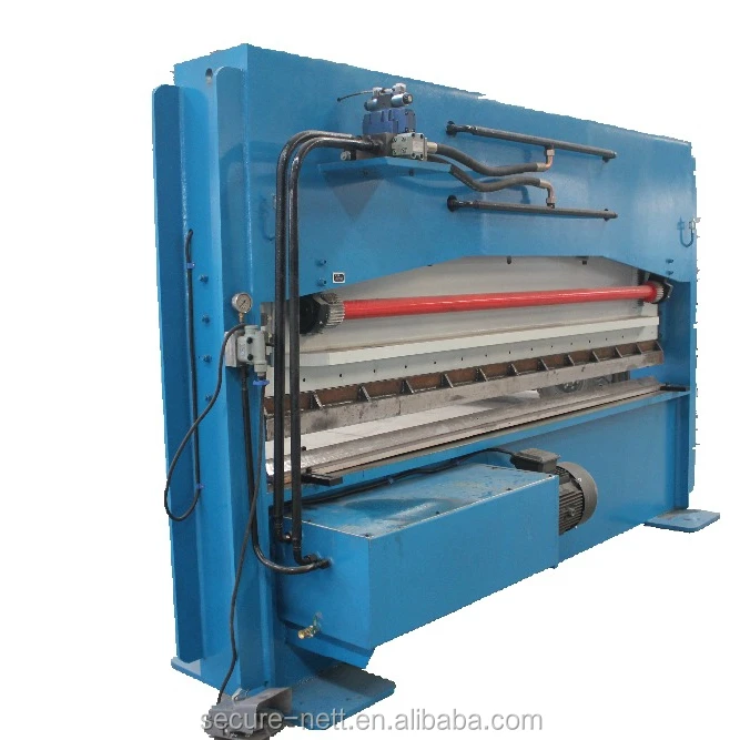 Welded mesh fence bending machine