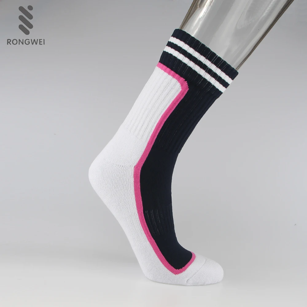 Hot-sale customized Extra thick tennis basketball sport socks