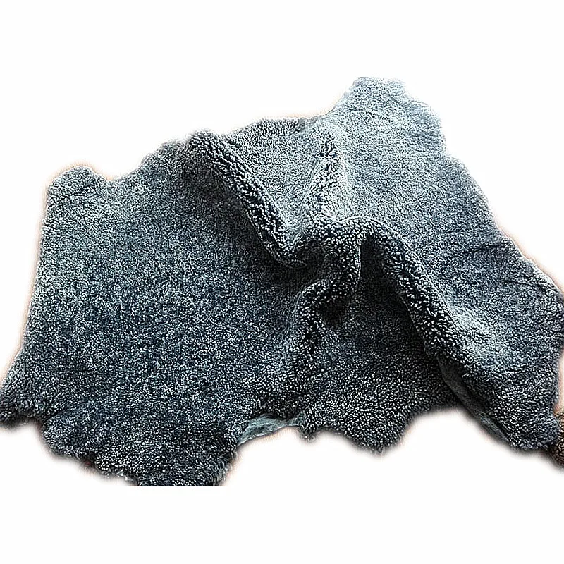 Натуральные овчинные шкуры