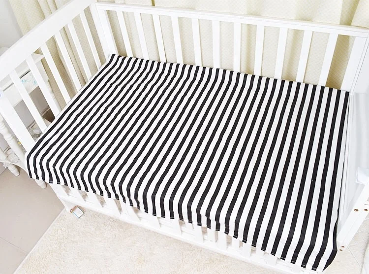 
Amazon Hot Sale Crib Mattress Set Printed Woven Cotton Flat Sheets Baby Bed Linen Gift 