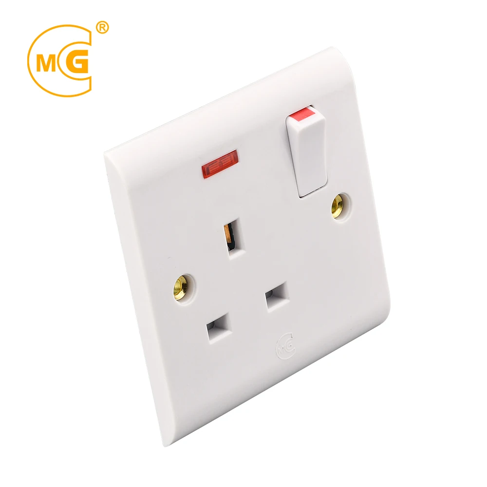 Bakelite 13A 1 gang switched socket outlet with neon