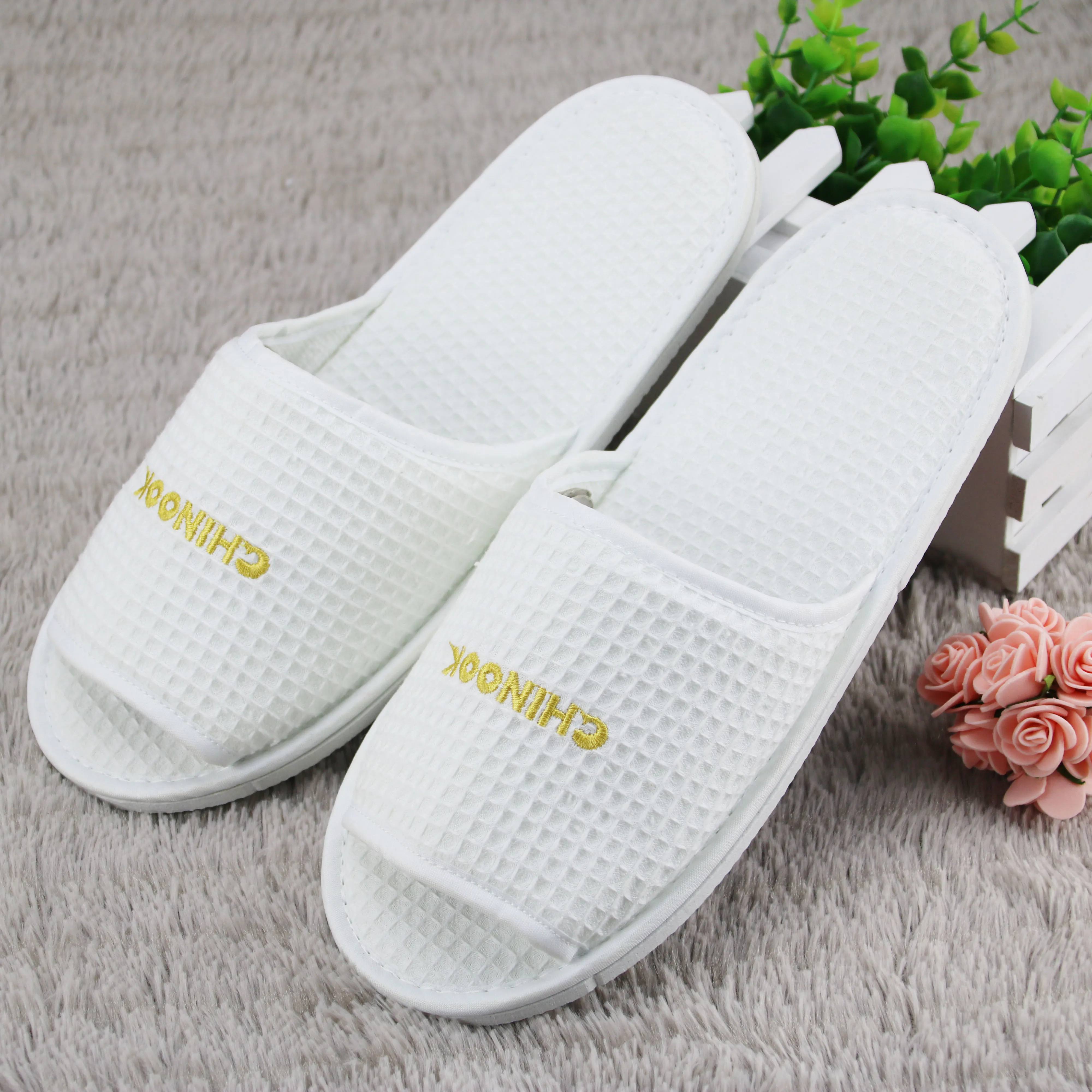 open toe white waffle   disposable slipper hotel slipper
