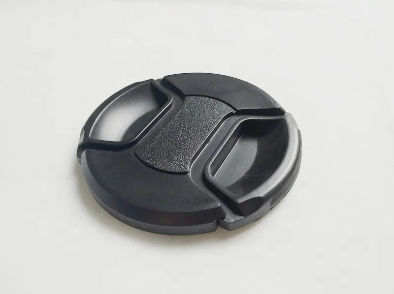 MASSA-67mm-Center-Pinch-Lens-Cap-Camera1