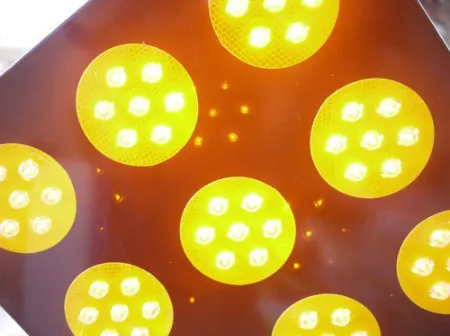 Solar LED Nine-Flash Traffic Warning Signal