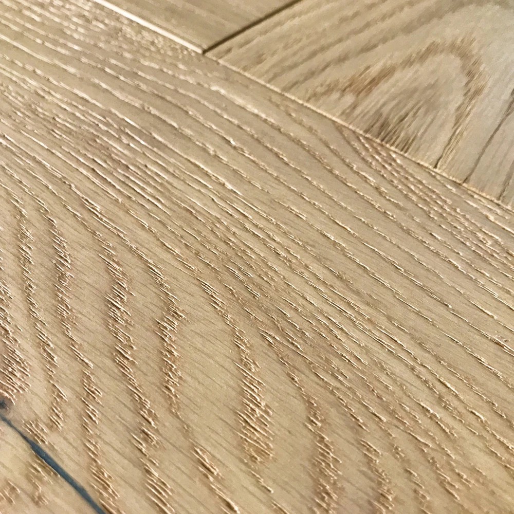 Паркет из дымчатого дуба в елочку, деревянный паркет, индивидуальная современная гостиничная онлайн техническая поддержка более 5 лет