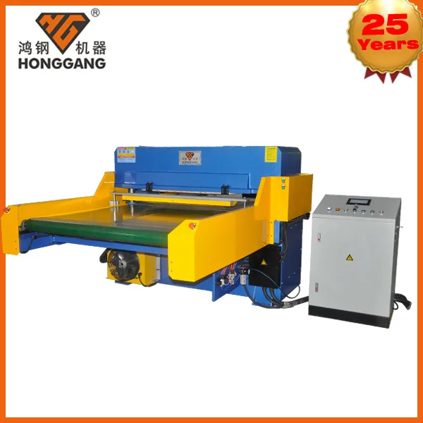 auto-feeding roll fabric cutting machine