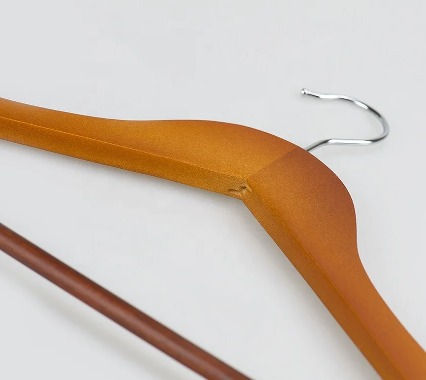
China Hanger Factory Wholesale Clothes, Hotel and Shop Cherry Color Wood Hanger with Round Bar and Non Slip Design 