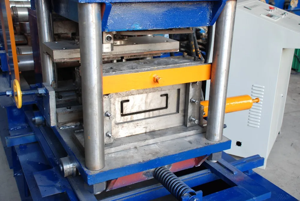 
china hydraulic motor cutter steel frame c z purlin machinery automatic purlin machine 