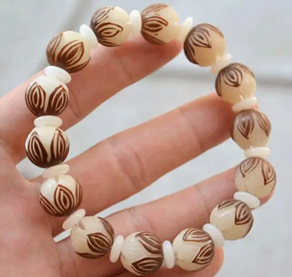New Fashion White Bodhi Seed Tibetan Buddhist Prayer Beads Carve Lotus Plant Buddha Bracelet & Bangles Rosary Wood Jewelry