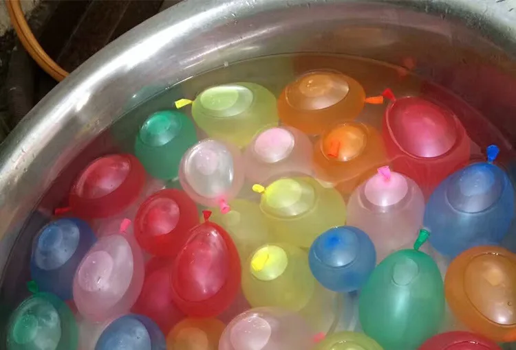 Self sealing rapid water injection Water Bomb balloon magic water balloons