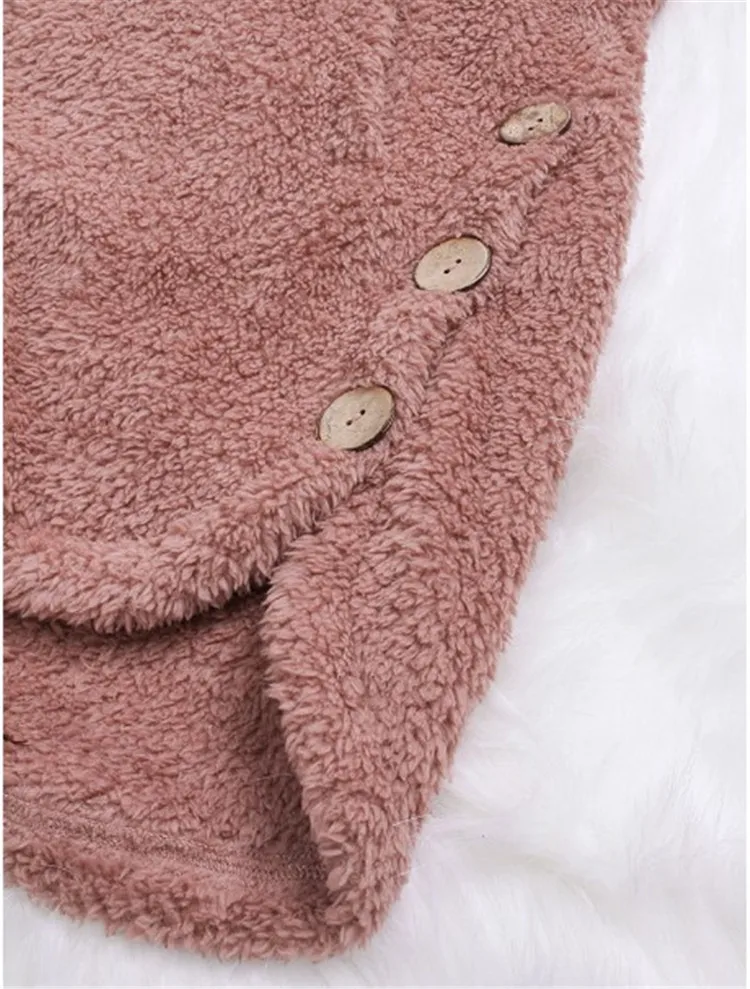 2018 Hot Sale Solid Color Hooded Plush Button Coat