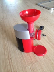 Automatic Frozen Yoghurt & Sorbet Maker Makes Delicious Soft Ice Cream